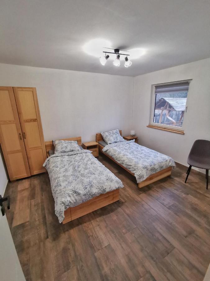 Villa Stawiska Nad Tanwia à Jedrzejowka Extérieur photo