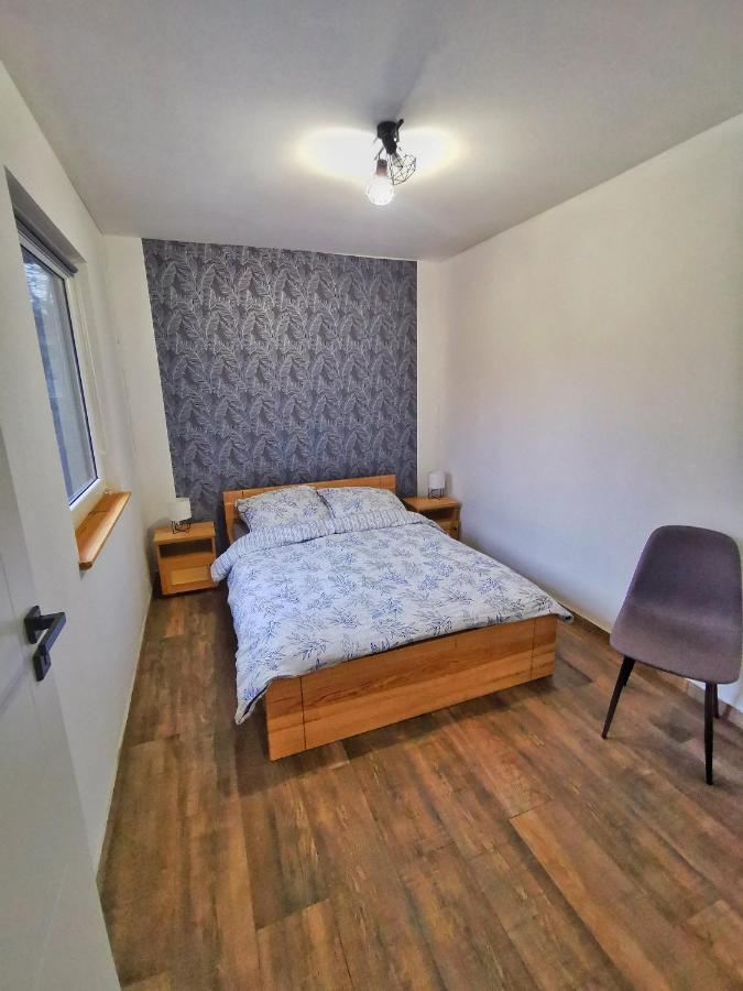 Villa Stawiska Nad Tanwia à Jedrzejowka Extérieur photo